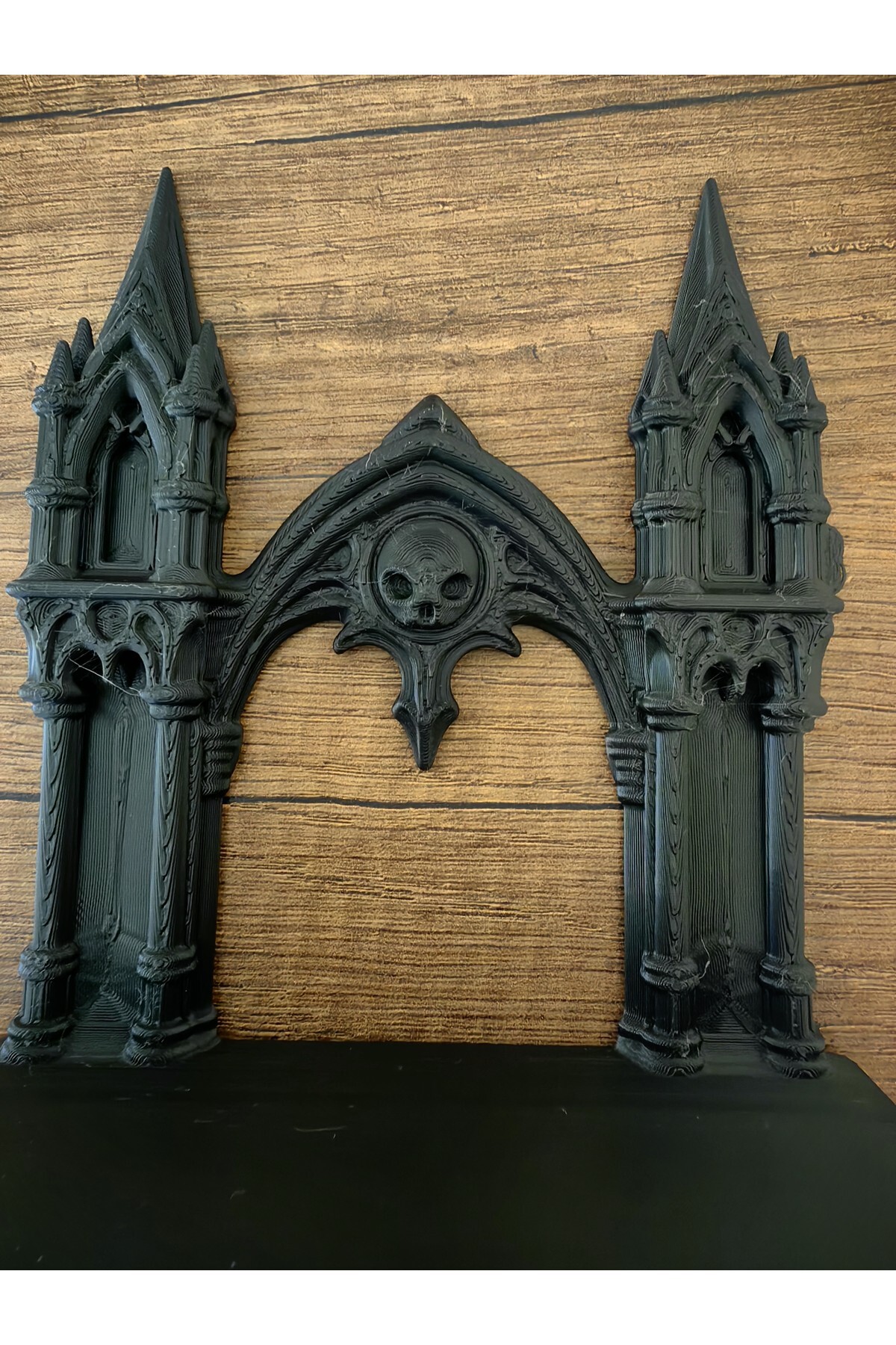 Gotik Katedral Duvar Rafı 2 Katlı Dekoratif Takı ve Kristal Sergileme Standı